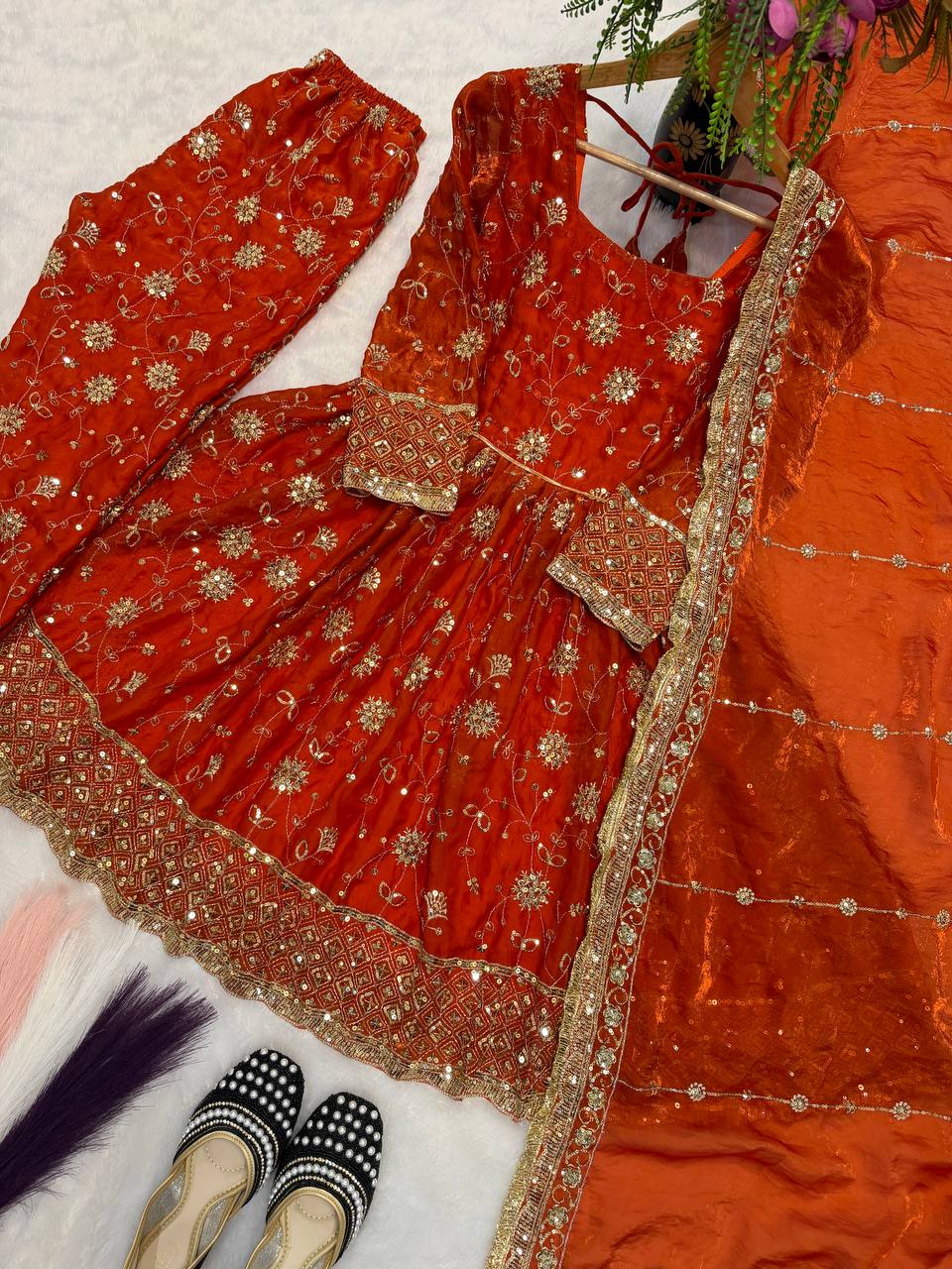 Editorial Garnet Flared Couture